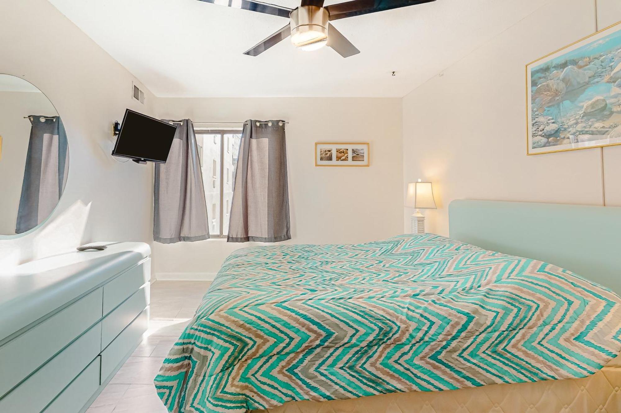 Phoenix 406 - A Wave From It All Ocean City Room photo