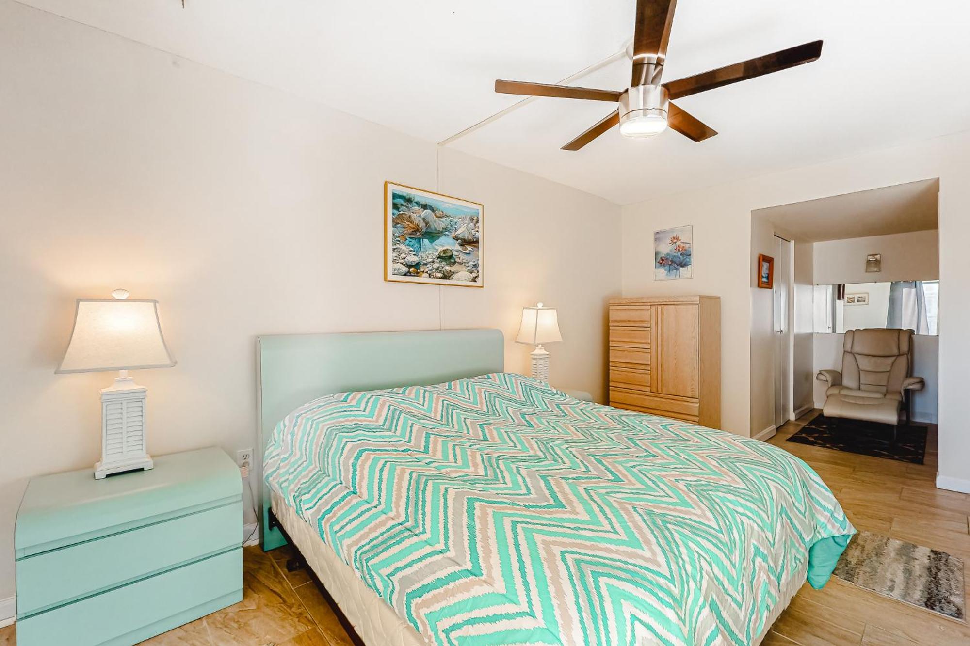 Phoenix 406 - A Wave From It All Ocean City Room photo